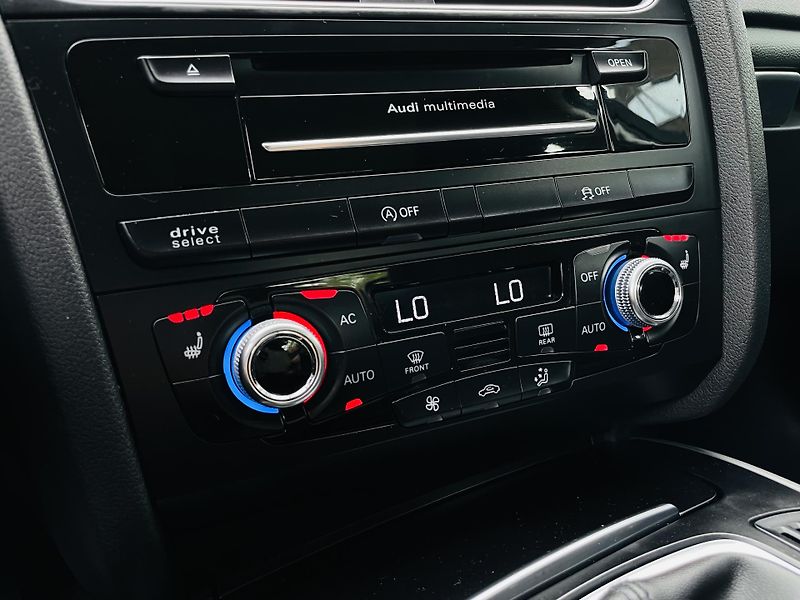 Audi A4 3.0TDI QUATTRO VÝHŘEV SERVISKA - fotka 34 z 41