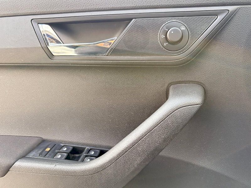 Škoda Fabia (2022) Combi 1.0 TSI / 70kW / AMBITIO - fotka 13 z 25