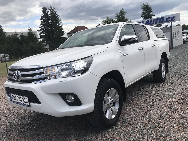 Toyota Hilux 2.4 D 110 ,4x4,AUT.ČR... - fotka 1 z 24