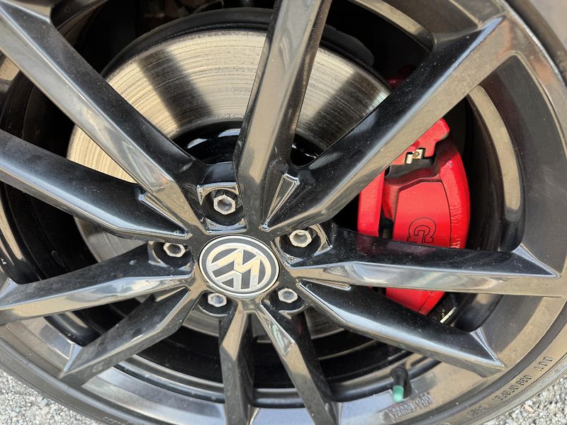 Volkswagen Golf 2.0 GTI 169KW - fotka 4 z 16