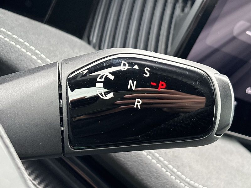 Škoda Superb (2025) Combi 2.0 TSI DSG Sportline - fotka 16 z 33