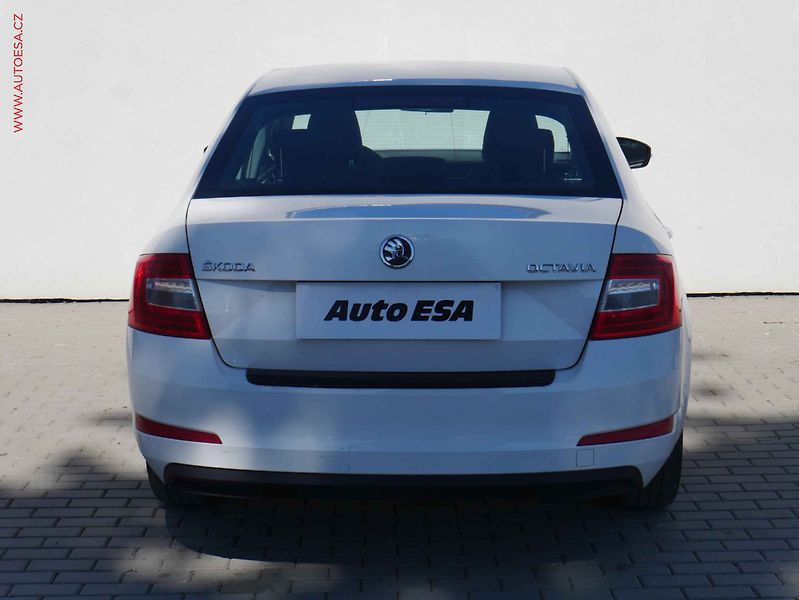 Škoda Octavia (2013) 1.6 TDi, ČR, Klima - fotka 5 z 16