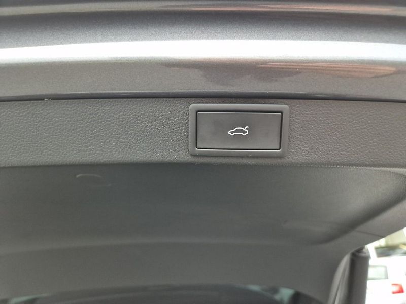 Škoda Octavia 130 let Premium 1.5 TSI 110 kW - fotka 37 z 39