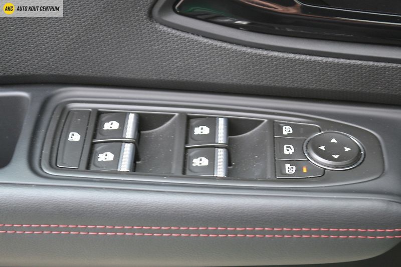 Renault Clio techno TCe 115 - fotka 45 z 48