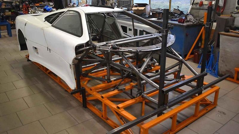 Další Tatra MTX zatím nejezdí, ale vnější vzhled se už rýsuje.