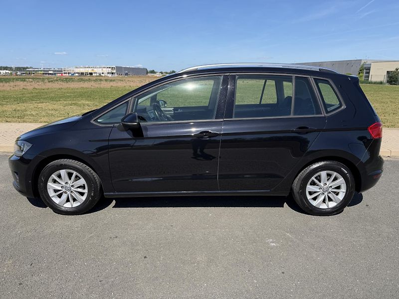 Volkswagen Golf Sportsvan 1.2 TSI DIGIKLIMA SERVISKA - fotka 2 z 32