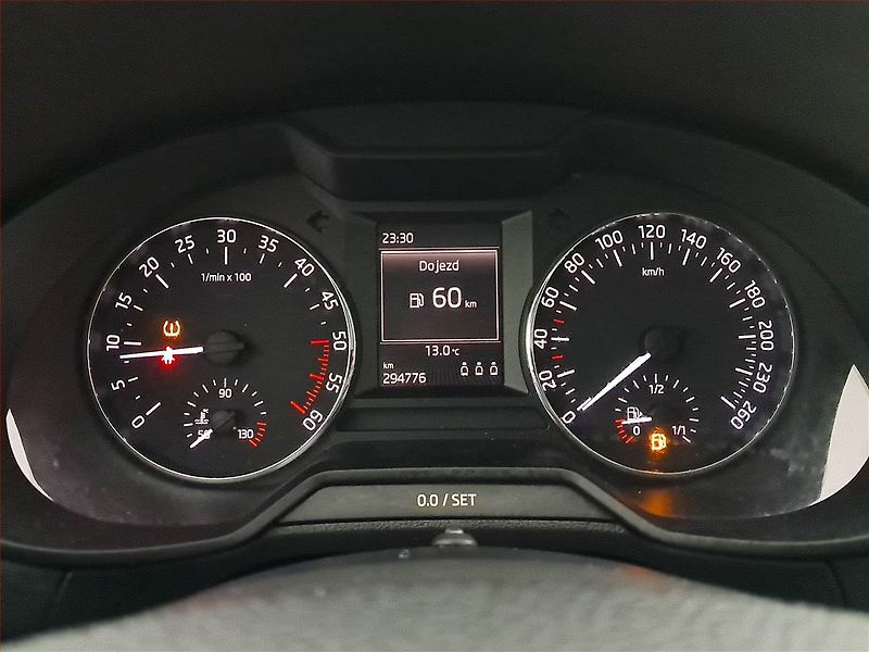 Škoda Octavia (2013) 2.0 TDI, 4X4, Xenony - fotka 11 z 20