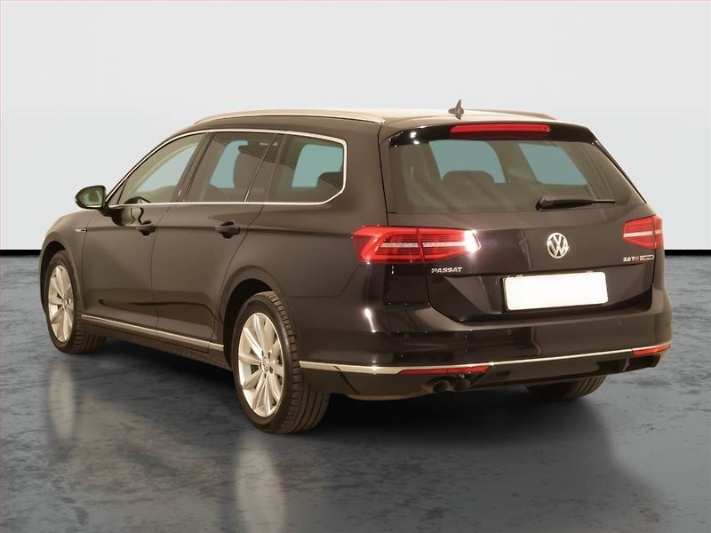 Volkswagen Passat (2016) Highline 2.0 TDI, 4X4 - fotka 4 z 16