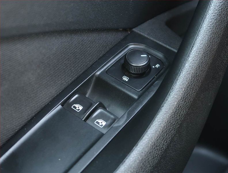 Škoda Scala (2020) Ambition 1.0 TSI, ČR,1.maj - fotka 14 z 18