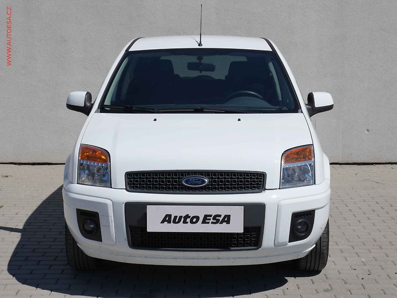 Ford Fusion (2012) 1.4i, ČR, AC, tažné - fotka 2 z 17