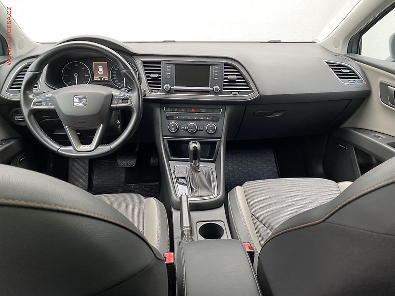 Seat Leon (2015) 2.0 TDi, X-Perience, AT - fotka 8 z 17