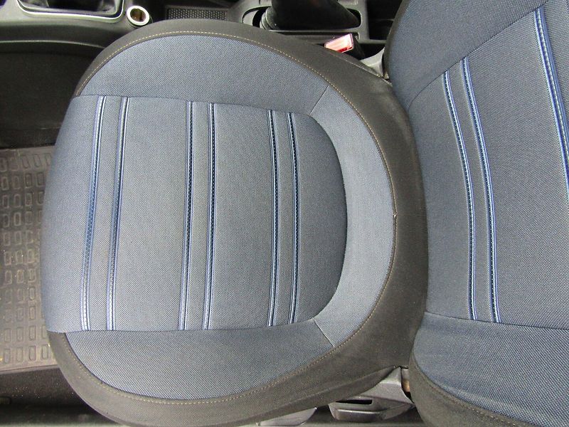 Fiat Punto (2011) 1.4I 57kW CNG - fotka 20 z 34