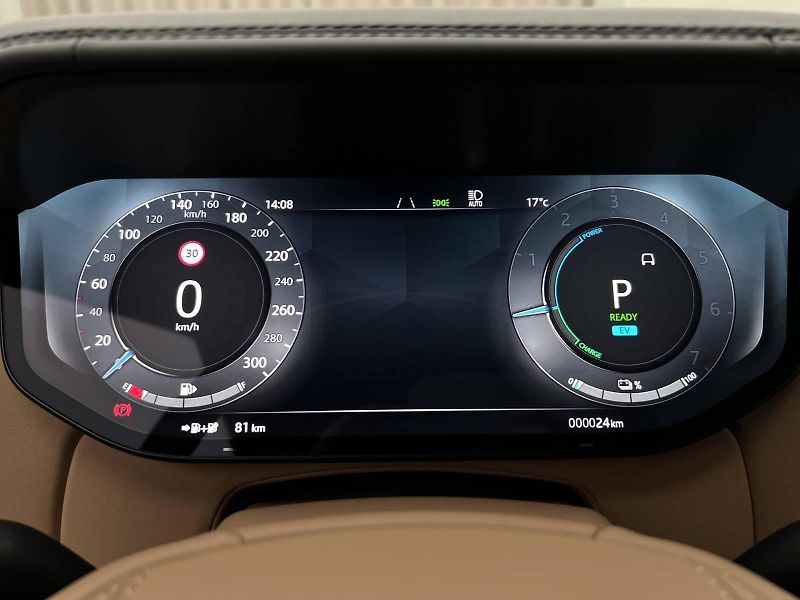 Land Rover Range Rover P460e AUTOBIOGRAPHY REZERVACE - fotka 24 z 61