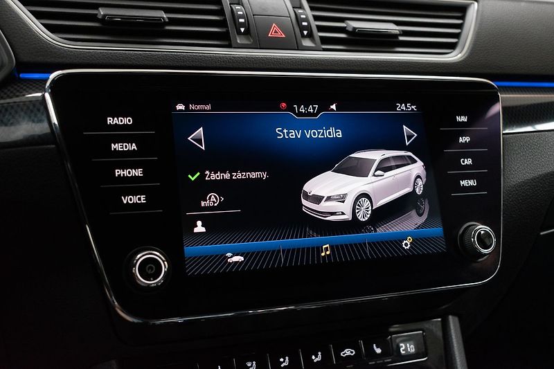 Škoda Superb 2.0 TDI 4x4*SPORTLINE*CANTON* - fotka 33 z 46