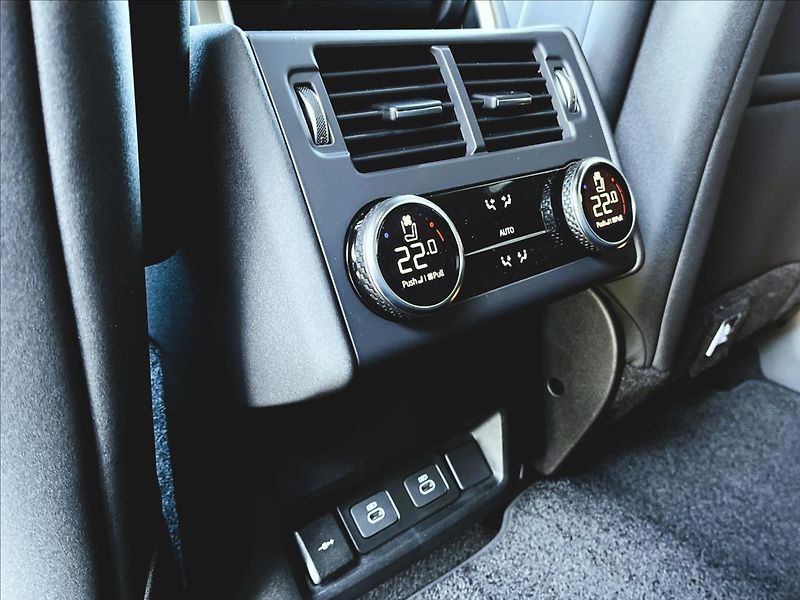 Land Rover Discovery (2026) 3,0 D250 S AWD - fotka 32 z 35