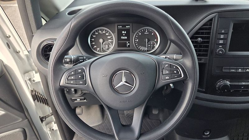 Mercedes-Benz Vito 114 CDI/XL Tourer - fotka 11 z 23