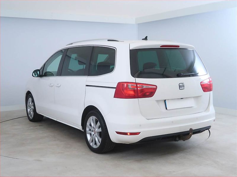 Seat Alhambra (2014) 2.0 TDI, Automat, Serv.kniha - fotka 4 z 14