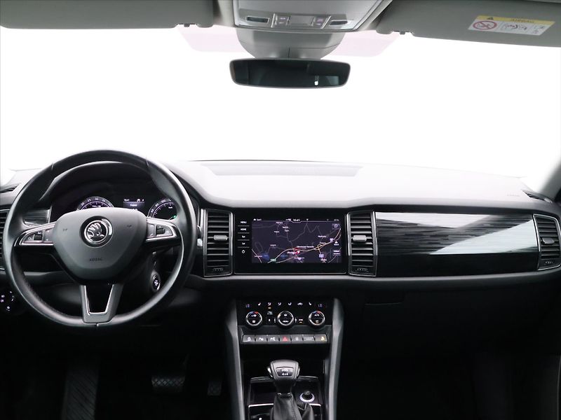Škoda Kodiaq 2,0 TDI 140kW DSG 7míst CZ 4x4 - fotka 28 z 35