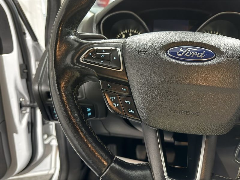 Ford Focus 0,9   EB VÝHŘEV ČIDLA ALU STK - fotka 11 z 27