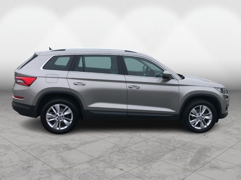 Škoda Kodiaq 2,0 TDI 4x4 Style - fotka 8 z 30