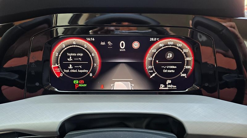Volkswagen Golf (2025) 1.5 eTSI 85kW Life DSG7 Tažné - fotka 17 z 34