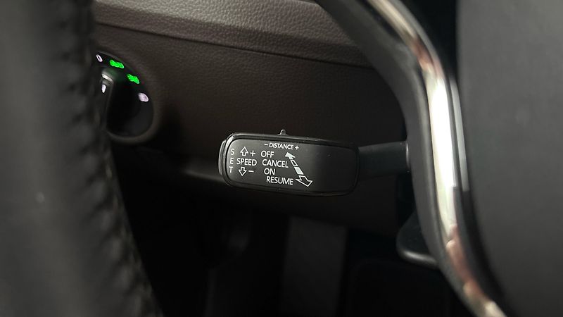 Škoda Superb 2.0 TDI DSG 4x4 L&K Combi - fotka 14 z 34