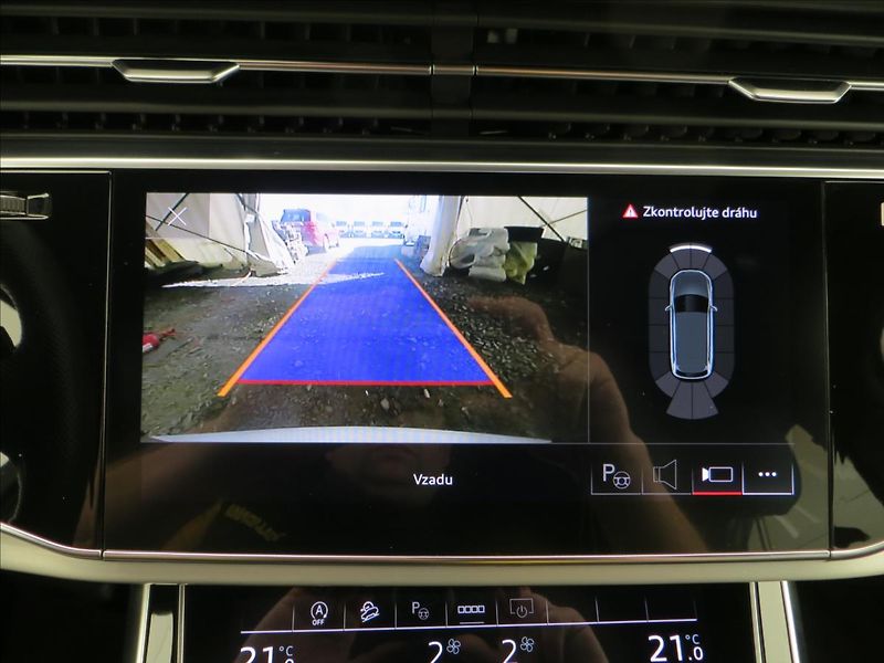 Audi Q7 3,0 TDI 210kW quattro S-line - fotka 17 z 27
