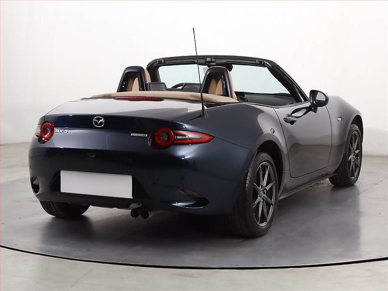 Mazda MX-5 (2024) 1.5 Skyactiv G - fotka 5 z 28