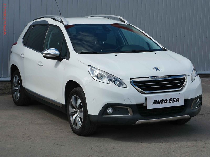 Peugeot 2008 (2015) 1.2 PT, 1.maj,ČR, Allure, AC - fotografie inzerátu