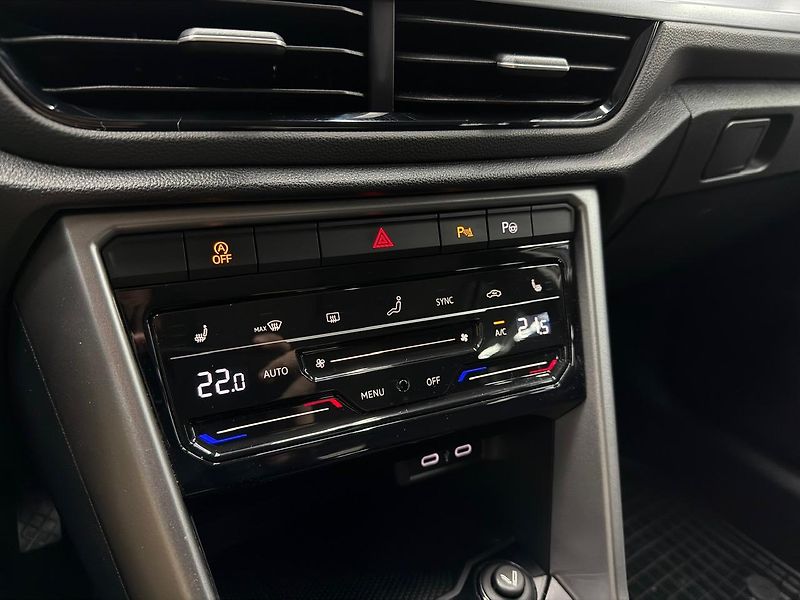 Volkswagen T-Roc (2022) 1.5 TSI Style DSG - fotka 26 z 27