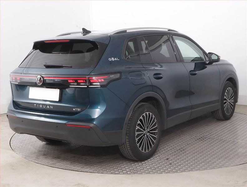 Volkswagen Tiguan (2025) Life 1.5 eTSI - fotka 5 z 16