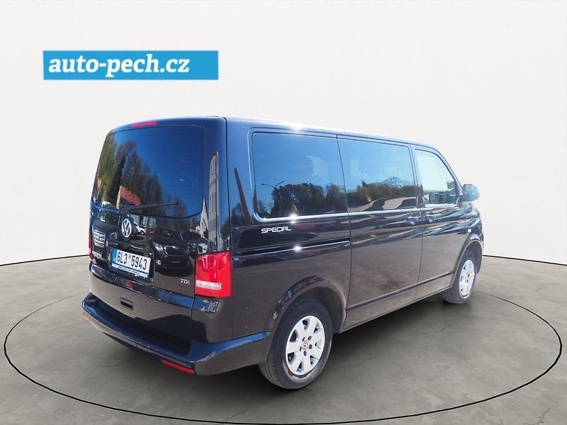 Volkswagen Multivan (2015) 2.0 TDI, 103 kW, 6 míst - fotka 4 z 39