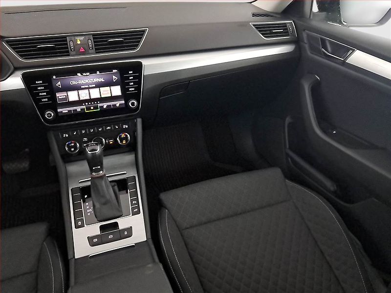 Škoda Superb (2021) 2.0 TDI, Automat, ČR,1.maj - fotka 8 z 25