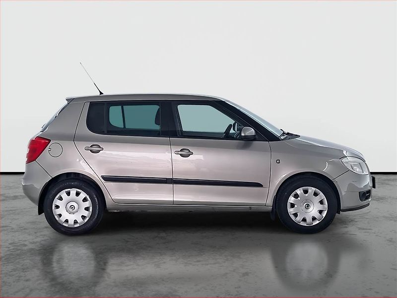 Škoda Fabia (2008) 1.2 12V, po STK, plně pojízdný - fotka 6 z 16