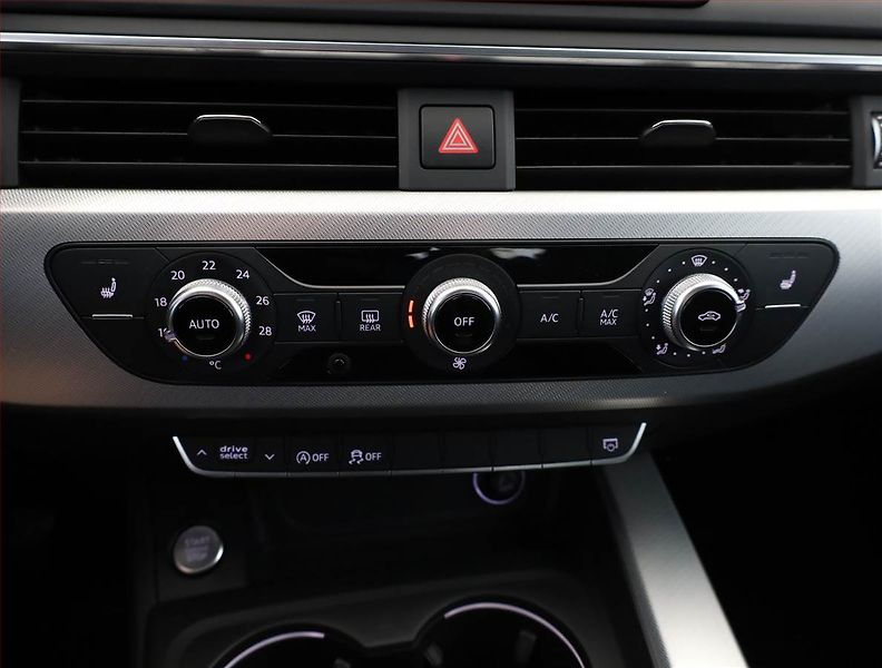 Audi A4 (2017) 2.0 TDI, Navi, Bi-Xenony - fotka 12 z 19