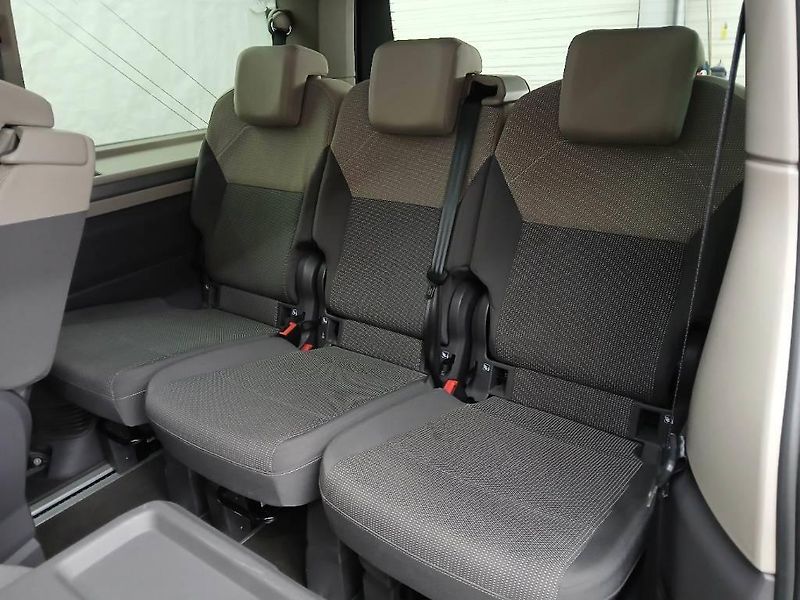 Volkswagen Multivan (2024) T7 2.0TDI DSG EDITION*long*PAN - fotka 9 z 16