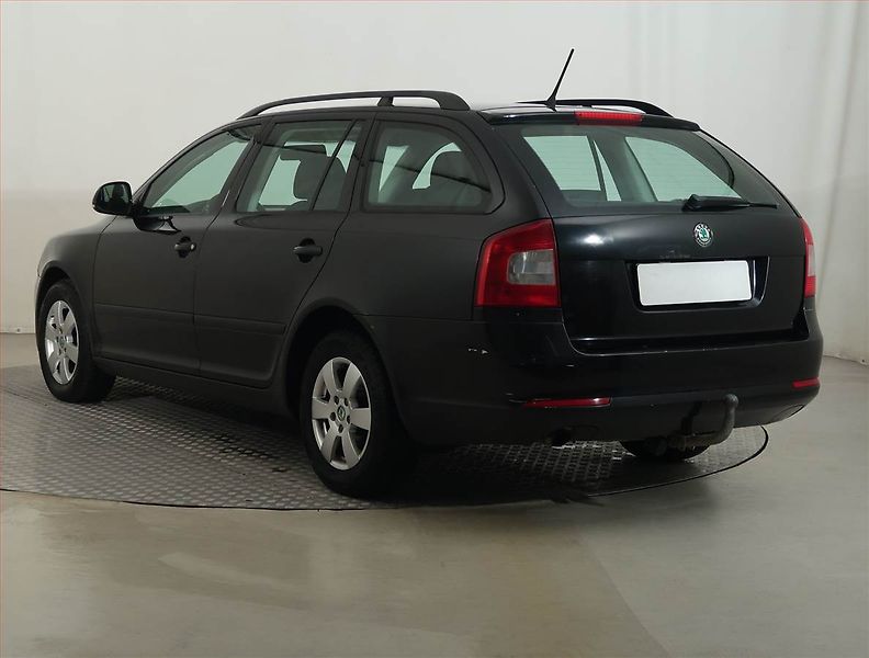 Škoda Octavia (2012) 1.6 TDI, Tempomat - fotka 4 z 13