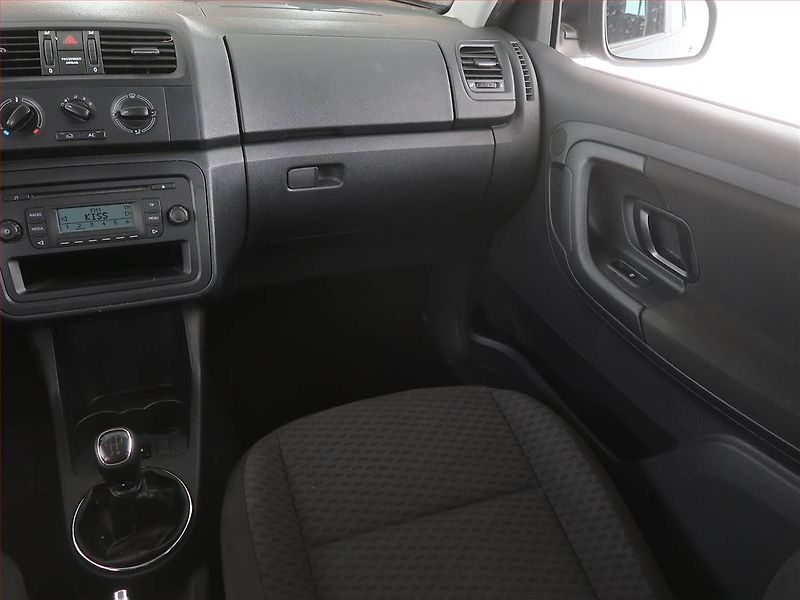 Škoda Fabia (2013) 1.2 TSI, po STK, slušný stav - fotka 8 z 16