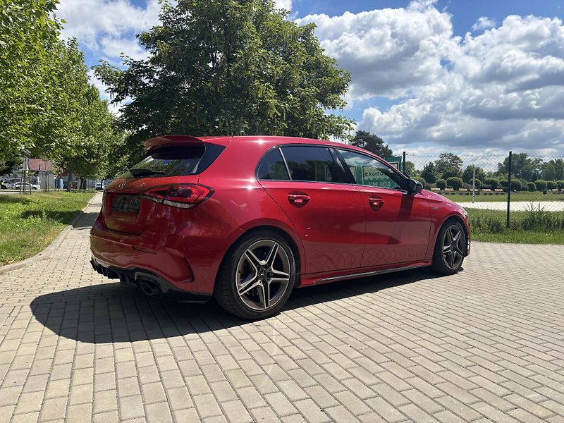 Mercedes-Benz Třídy A A 35 AMG 4Matic - fotka 10 z 31