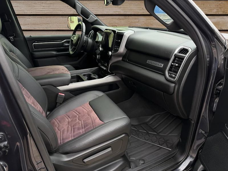 Dodge RAM (2019) +HEMI+LPG+OFFROAD PAKET+ - fotka 8 z 21