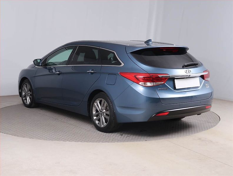 Hyundai i40 (2016) 1.7 CRDi, Automat, Kůže, Navi - fotka 4 z 18