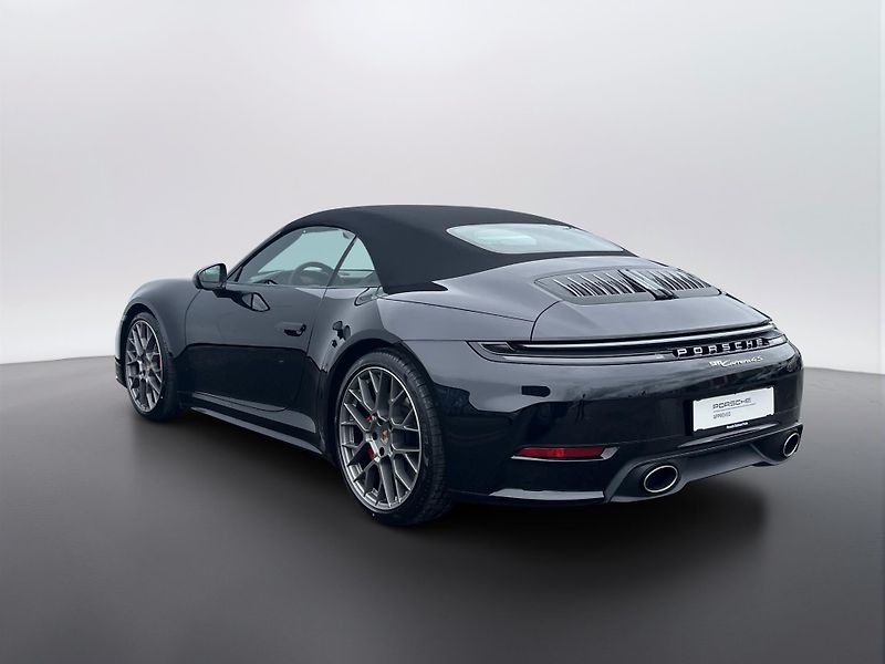 Porsche 911 (2025) 4S Cabriolet - fotka 3 z 28
