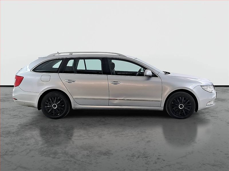 Škoda Superb (2010) 1.4 TSI, Navi, Xenony - fotka 6 z 23