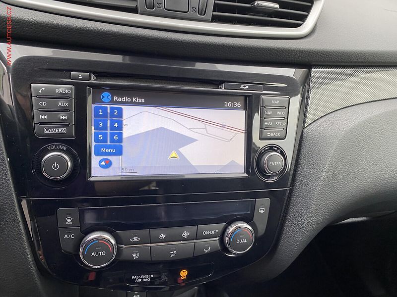 Nissan X-Trail (2015) 1.6dCi, Tekna, TZ, panor - fotka 16 z 17