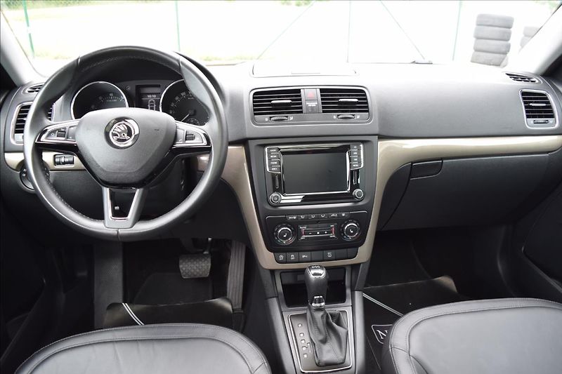 Škoda Yeti 1,4 TSI 92KW DSG XENONY VÝHŘEV - fotka 30 z 51