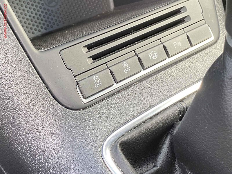 Volkswagen Tiguan (2012) 1.4 TSi, R-Line, bixen, kůže - fotka 15 z 20