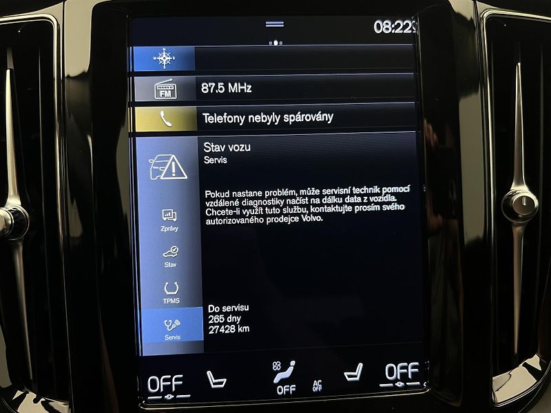 Volvo XC60 B4 MOMENTUM - fotka 35 z 46