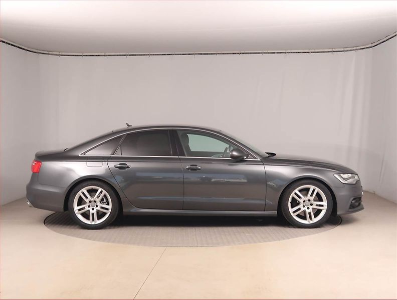 Audi A6 (2014) S line 3.0 TDI, 4X4, Automat - fotka 6 z 17