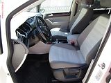 Volkswagen Touran (2016) 2.0 TDi, ČR, DSG, TZ, park - náhled 9