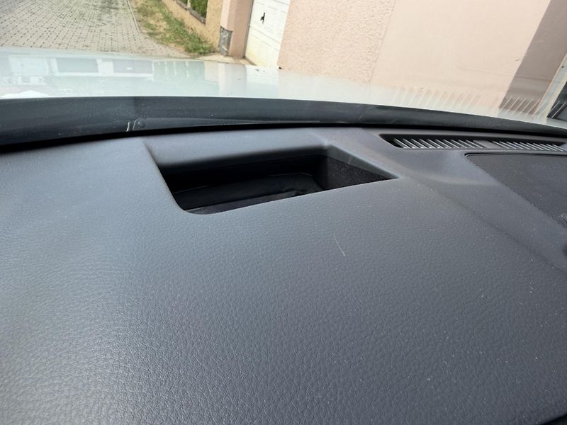 Mazda MX-30 (2021) EXLUSIVE-NAVI-KÚŽE-ČERPADLO- - fotka 22 z 26